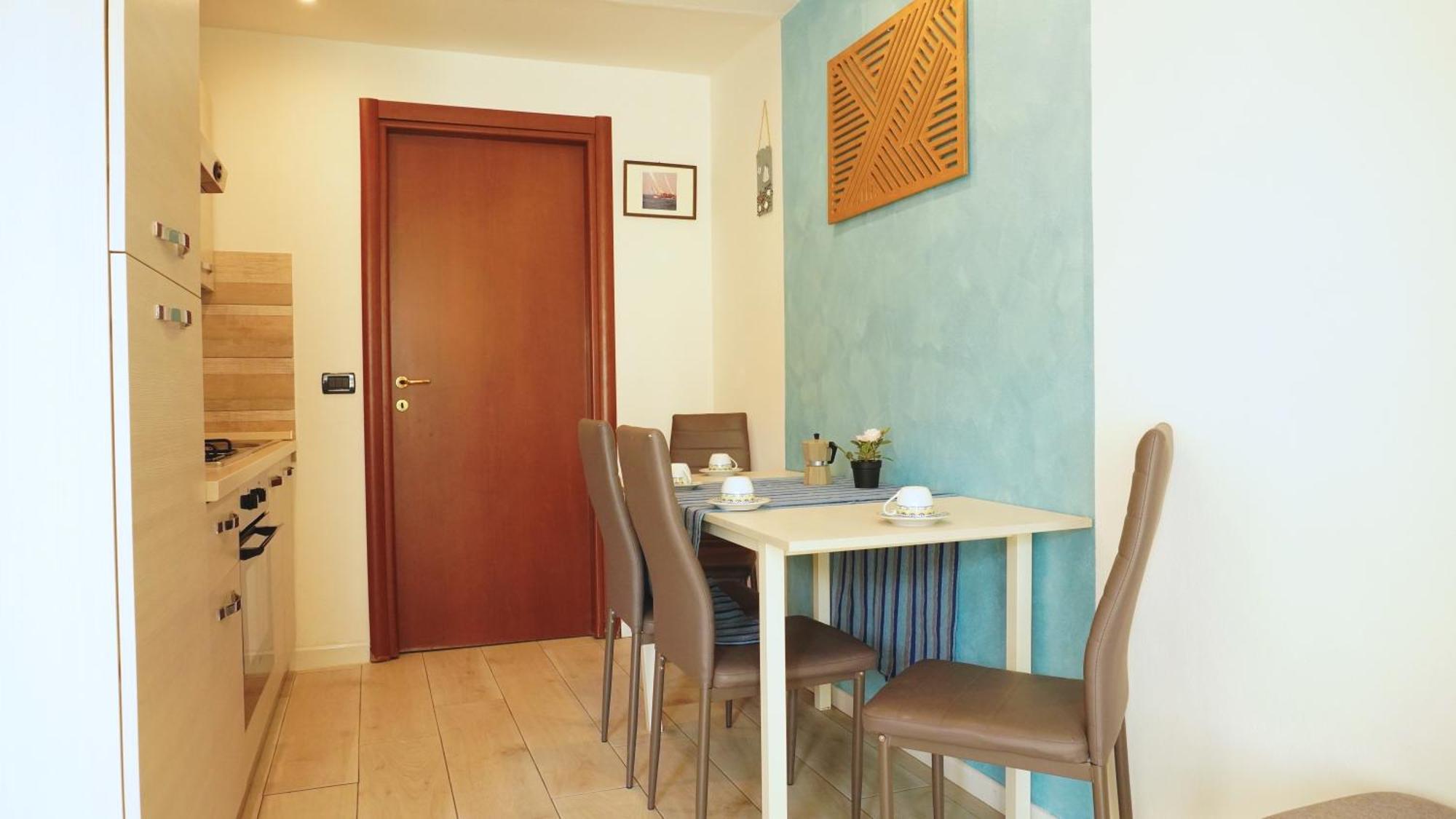 Case Vacanza Le Vele Desenzano del Garda Bagian luar foto
